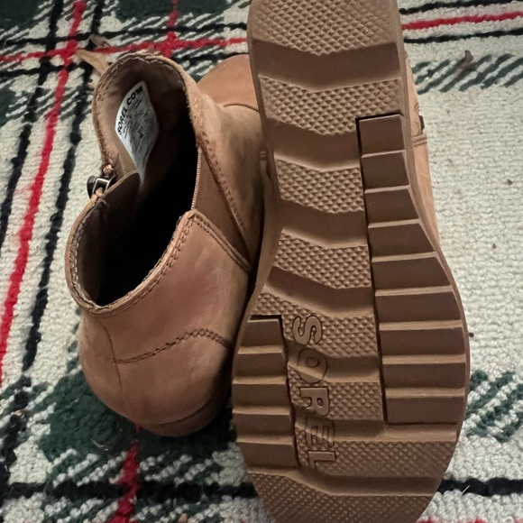 Sorel Womens Boots - Picture 6 of 7